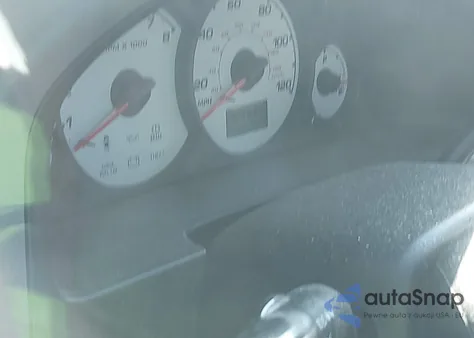 2002 Ford Escape Xlt from USA, damaged, VIN 1FMYU03152KC08843